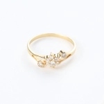 Anillo flor con diamantes 