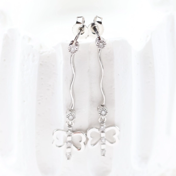 Pendientes con brillantes